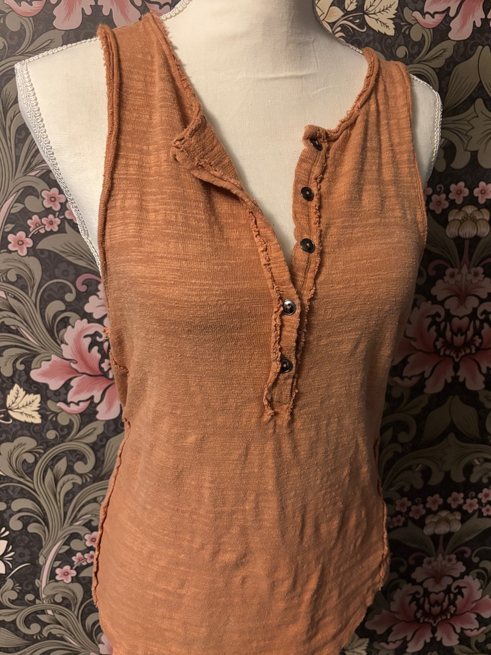 We the Free distressed 100% cotton amber tank, size large - Picture 2 of 5